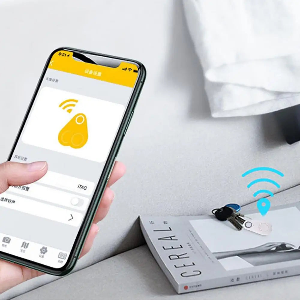 GPS Tracker Mini Fashion Smart Pets Anti Lost Alarm GPS Tracker Wallet Key Finder Locator Dog Pet Child Tracker Key Finder