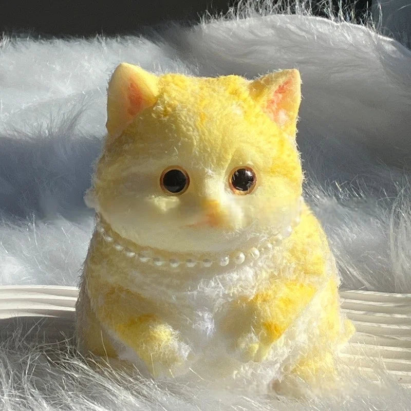Cat toys cute cat toys stress-relieving cat toys soft toys in the shape of cats Cat toys for relieving fidgety and restless cats