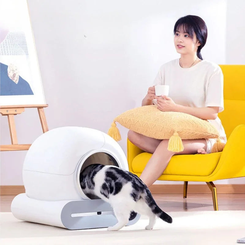 Smart Cat Litter Box for Pets Automatic Cleaning Electric Large Deodorizing Cat Toilet Fully Enclosed Automatic Cat Litter Box